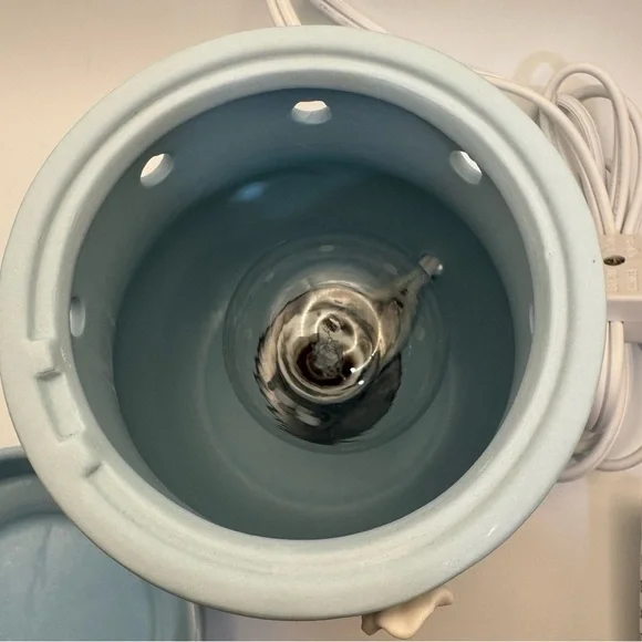 Scentsy Baby’s Breath Blue Wax Warmer Retired Full Size w/ Box – Looks Unused - Picture 3 of 16